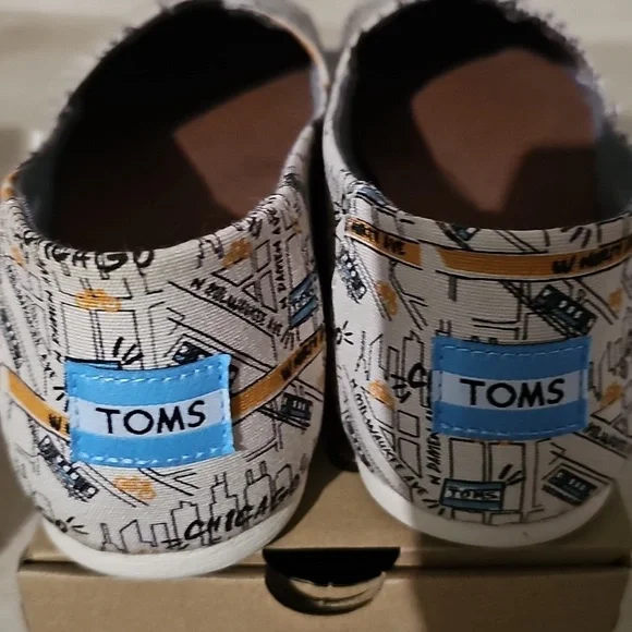 Toms Chicago Map Classic Natural Canvas Slip-Ons - Picture 4 of 5